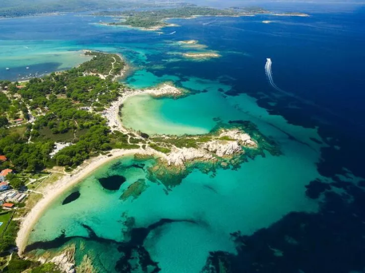 halkidiki-exotic-crystal-clear-waters.jpg
