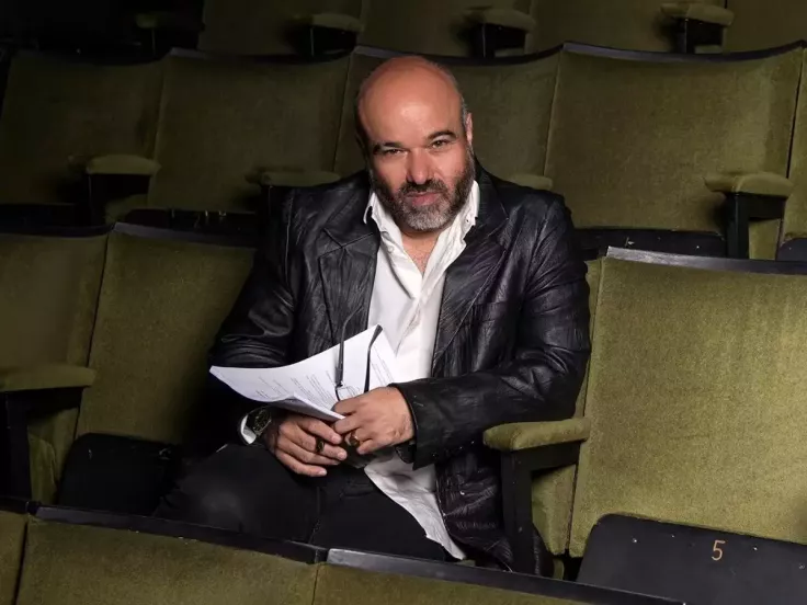 Δίωξη για βιασμό γυναίκας στον σκηνοθέτη Κώστα Κωστόπουλο