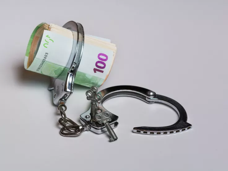 «Φλέβα» φοροδιαφυγής χτύπησαν οι ελεγκτές της ΑΑΔΕ σε γνωστό ενεχυροδανειστήριο της Αθήνας