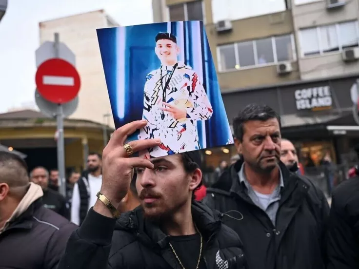 Πυροβολισμός 16χρονου Ρομά: Εξαιρετικά κρίσιμη η κατάσταση της υγείας του