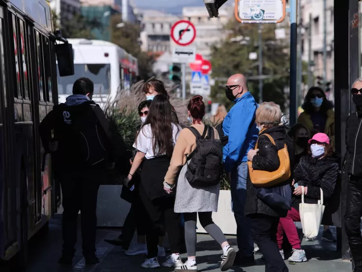 Αλλάζουν τα εισοδηματικά κριτήρια για δωρεάν μετακίνηση ανέργων