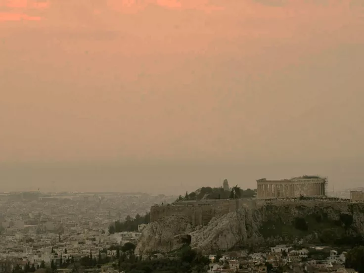 Μια όχι και τόσο Καθαρ(ή)ά Δευτέρα χθες- Αρκετή η αφρικανική σκόνη και σήμερα
