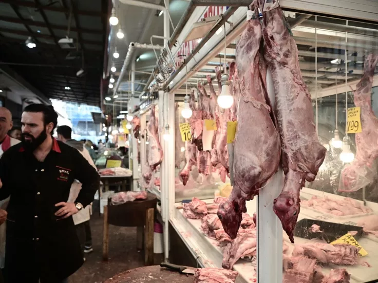 Θεσσαλονίκη: Σε πασχαλινούς ρυθμούς η αγορά- «Sold out» οι προκρατήσεις για κρέατα και σούβλες
