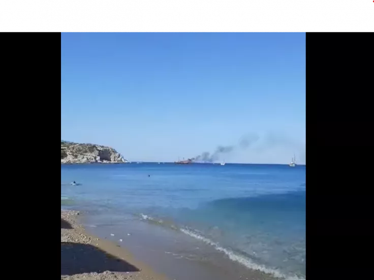 Φωτιά σε πλοιάριο στη Ρόδο