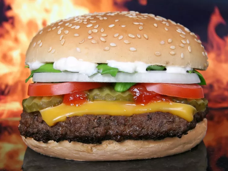 Νέες θέσεις εργασία στα καταστήματα fast food McDonald's