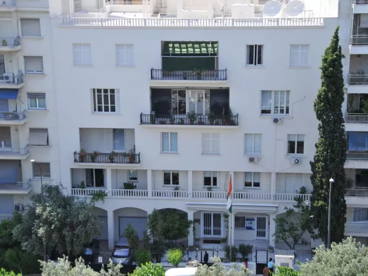 Προξενικός υπάλληλος στην Πρεσβεία της Ινδίας στην Αθήνα