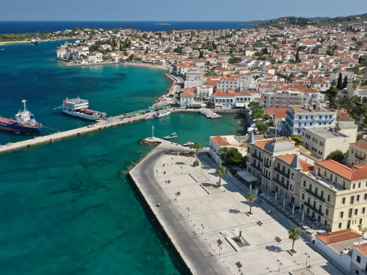 Σπέτσες