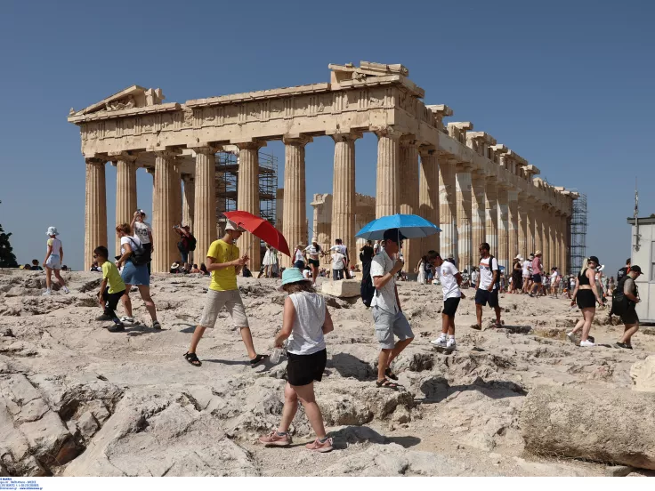 Καύσωνας και Ακρόπολη