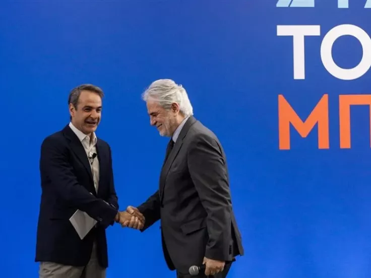 Ο Κυριάκος Μητσοτάκης με τον Χρήστο Στυλιανίδη (ΓΙΩΡΓΟΣ ΚΟΝΤΑΡΙΝΗΣ/EUROKINISSI)