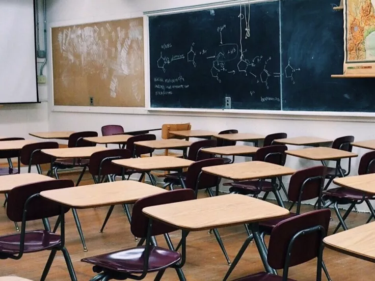 Υπουργείο Τουρισμού: Πάνω από 100 προσλήψεις εκπαιδευτικών σε οκτώ ΙΕΚ