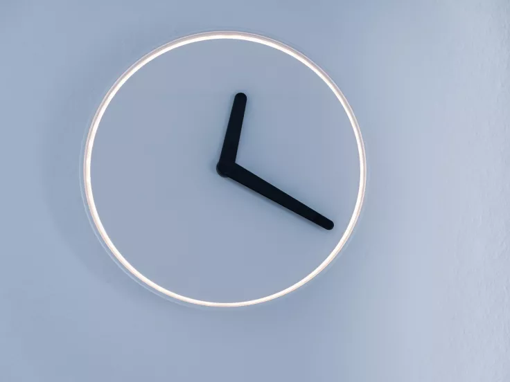 ora-roloi-wra-clock.jpg