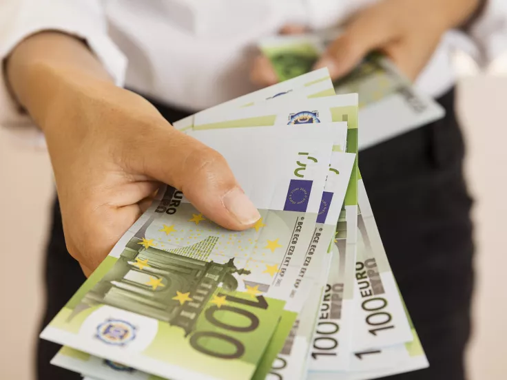 ΟΠΕΚΑ - Επίδομα 600 ευρώ: Σε εξέλιξη οι αιτήσεις - Λήγει η προθεσμία