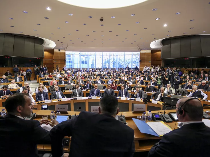 Διευθυντές στην Ευρωπαϊκή Ένωση με μισθό 16.735 ευρώ - Λήγει η προθεσμία