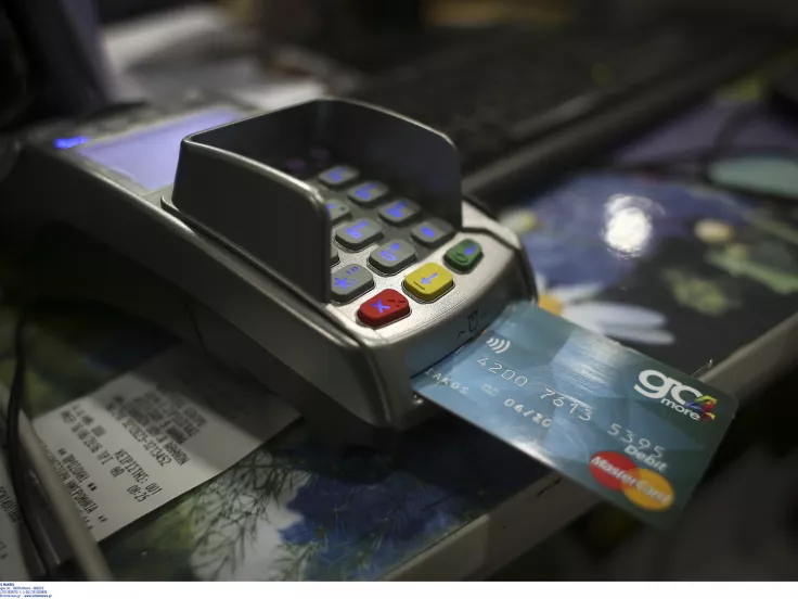 Διασύνδεση ταμειακών – POS: Ποιοι κινδυνεύουν με «καμπάνες» έως 300.000 ευρώ