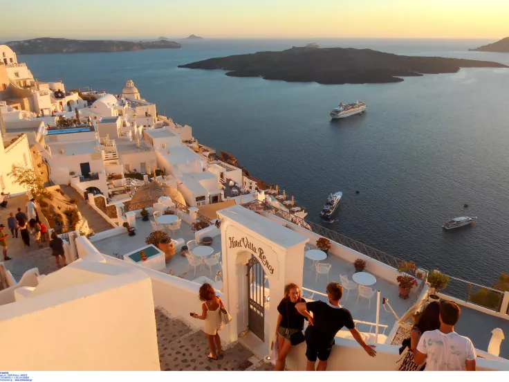 Σαντορίνη 25 προσλήψεις στον Δήμο Θήρας