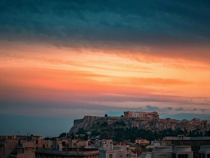 Μπαράζ προσλήψεων: Δείτε 126 θέσεις εργασίας σε Δήμους της Αττικής