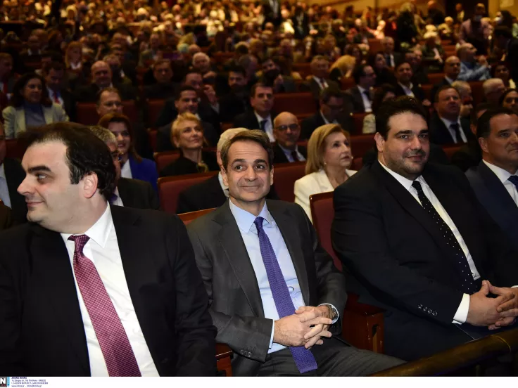 Μητσοτάκης, Λιβάνιος, Πιερρακάκης