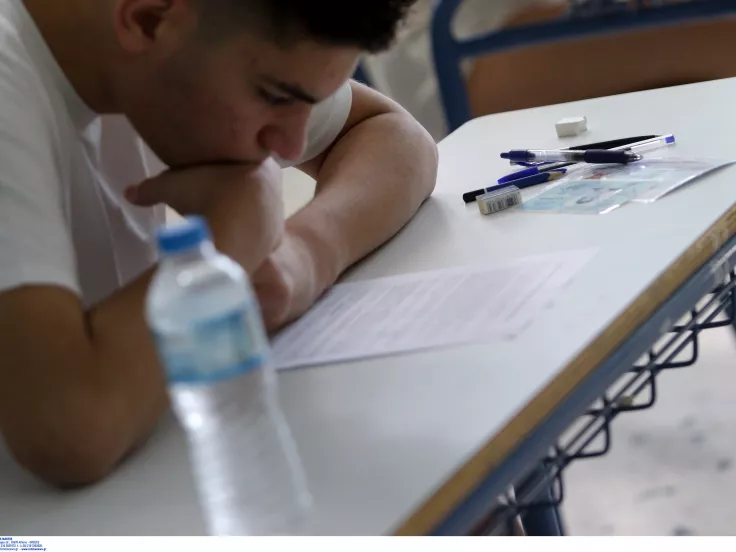 Πανελλήνιες πανελλαδικές εξετάσεις