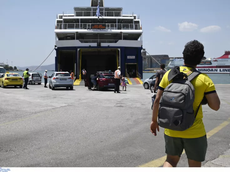 ΑΝΑΧΩΡΗΣΕΙΣ ΑΔΕΙΟΥΧΩΝ ΤΟΥ ΙΟΥΛΙΟΥ ΑΠΟ ΤΟ ΛΙΜΑΝΙ ΤΟΥ ΠΕΙΡΑΙΑ