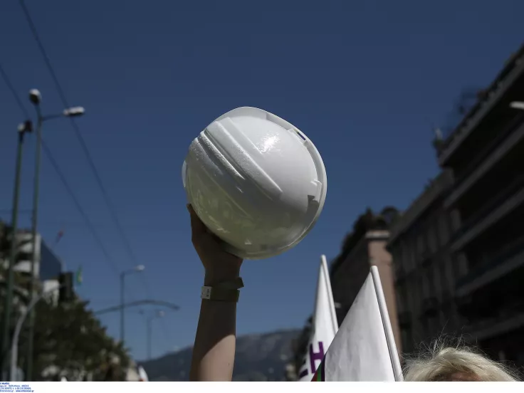 Εργατικό ατύχημα στο Πέραμα:  Με εγκαύματα τρεις εργαζόμενοι