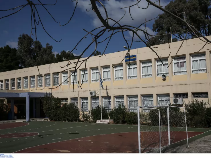 Σχολεία: Προλάβετε τις αιτήσεις για 300 + 75 θέσεις εργασίας