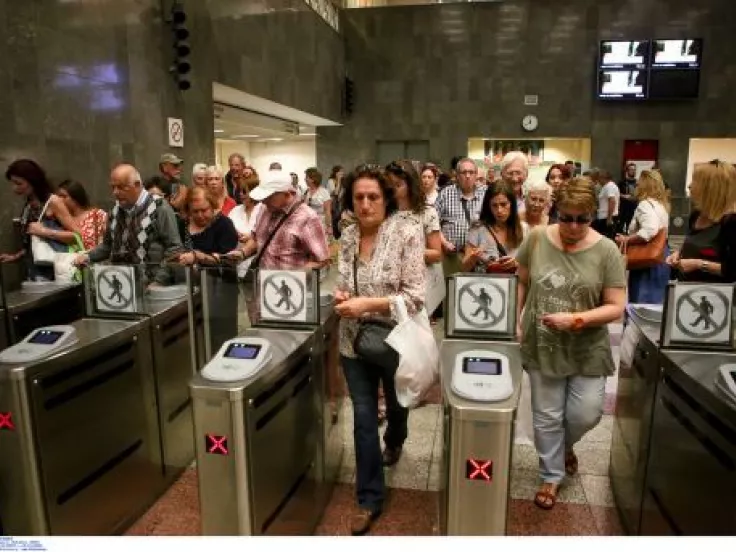 Συνωστισμός στο μετρό Συντάγματος: «Οι αποβάθρες είναι μικρότερες από αυτό που πρέπει»