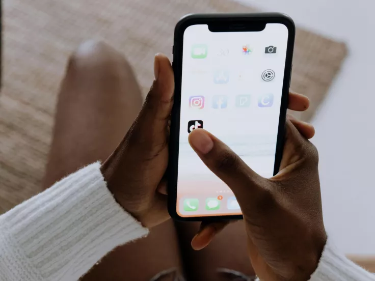TikTok και smartphone