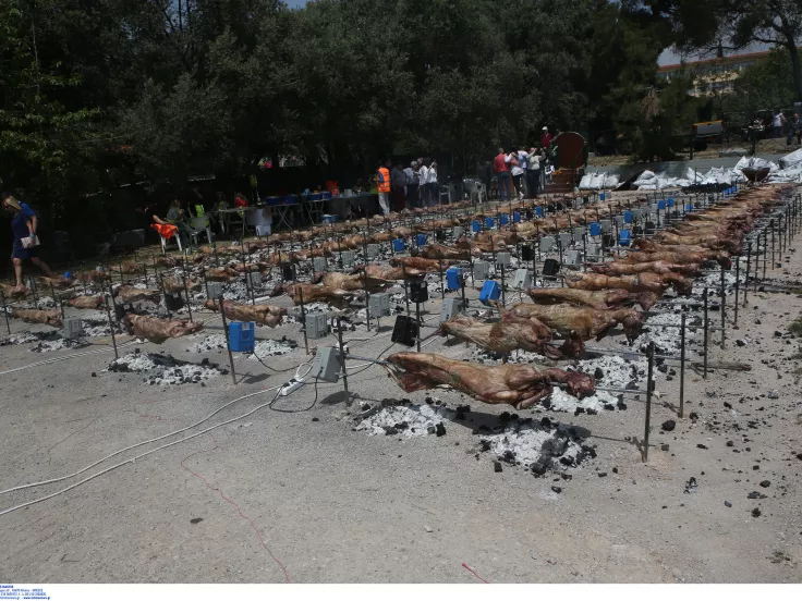 ΕΟΔΥ: Οδηγίες για την ασφαλή κατανάλωση τροφίμων το Πάσχα