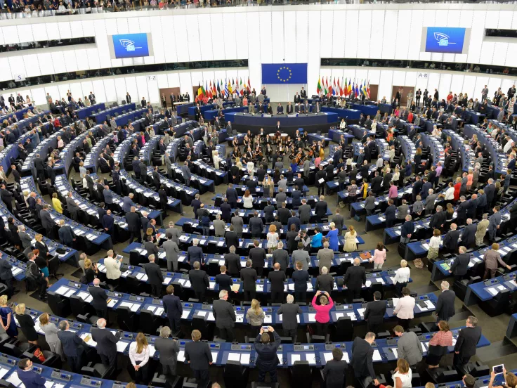 ΕΕ: Θέσεις με πρώτο μισθό +7.200 ευρώ - Αιτήσεις έως το μεσημέρι