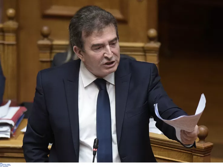 Αλλαγή πλεύσης Χρυσοχοΐδη για την απαγόρευση των εκδηλώσεων στα Εξάρχεια