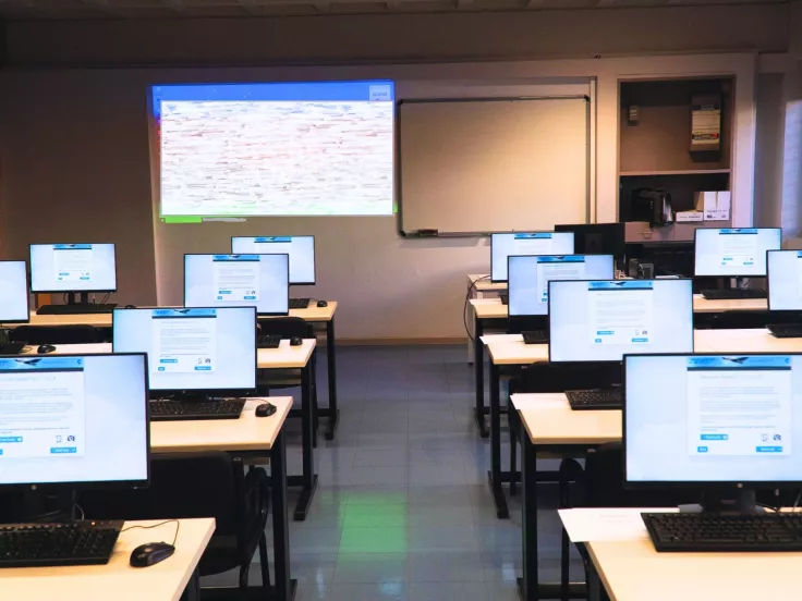 Επιτηρητές στον γραπτό διαγωνισμό ΑΣΕΠ