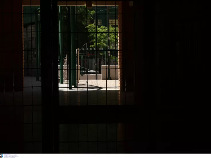 Μουσικό Σχολείο Πειραιά: Έπεσε ντουλάπα και τραυμάτισε μαθήτρια