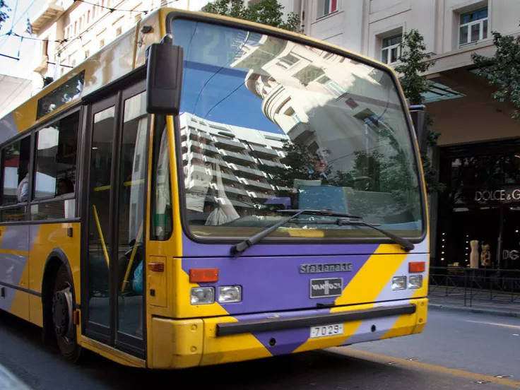 ΟΣΥ Μπλε λεωφορεία και τρόλει