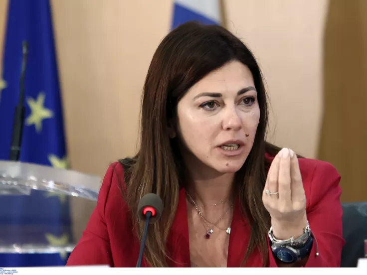 Ανυποχώρητη η Ζαχαράκη: Στο πειθαρχικό όσοι εκπαιδευτικοί αρνούνται την αξιολόγηση