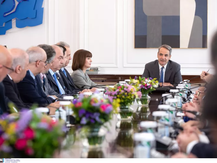 Βία στα ΑΕΙ: «Τελεσίγραφο» Μητσοτάκη - Εκτός οι αδρανείς πρυτάνεις 