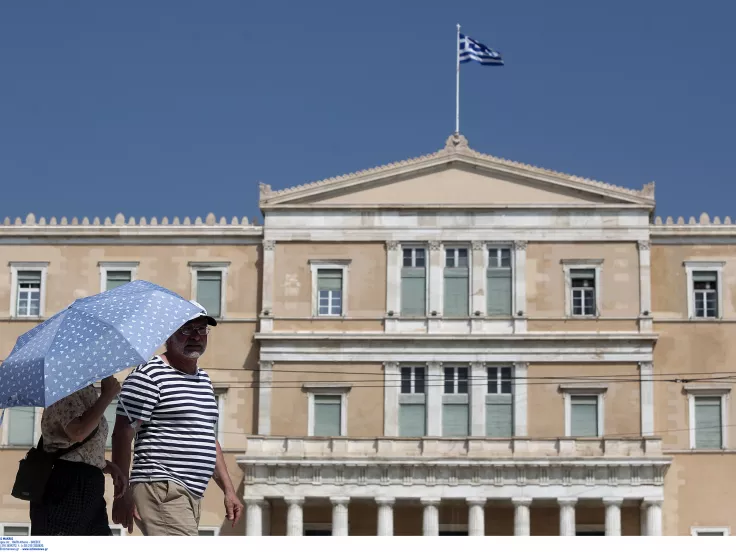 Αναποφάσιστος ο καιρός: Ζέστη σήμερα - Πότε πέφτει η θερμοκρασία