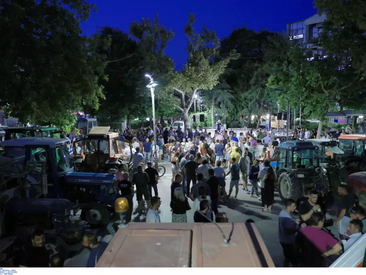 Αγρότες στην Λάρισα
