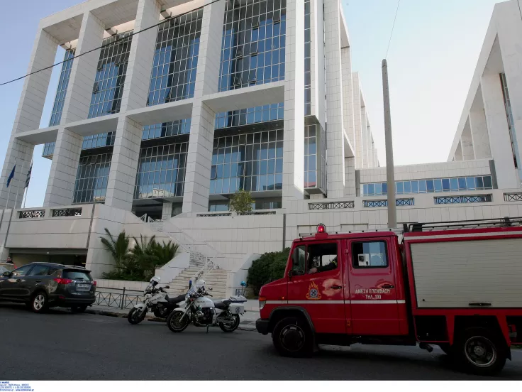 Ανοικτές +130 θέσεις εργασίας σε ΕΛΑΣ και Πυροσβεστική