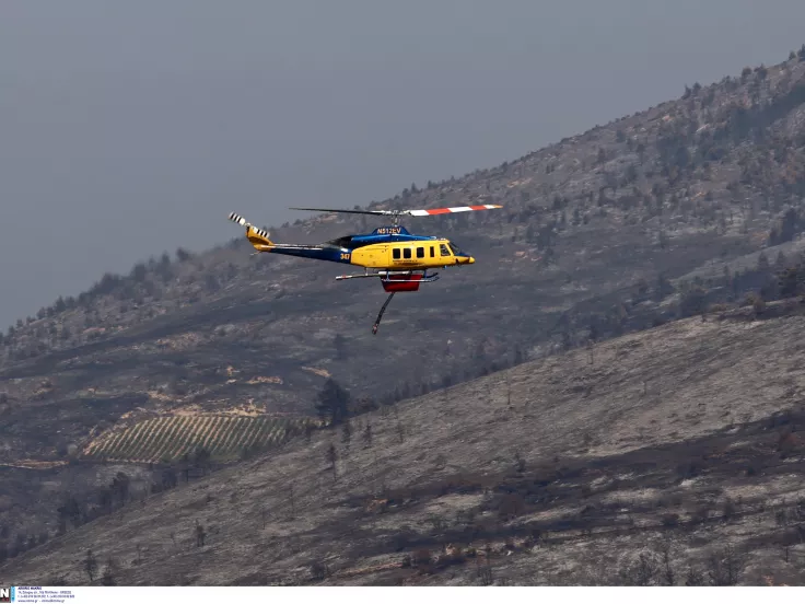 Μεγάλη φωτιά στο Μαραθώνα - Μήνυμα 112 για εκκένωση