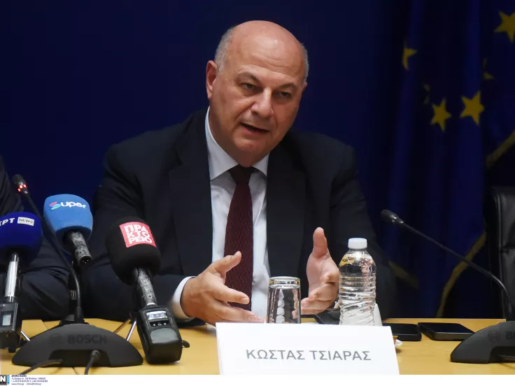 Κώστας Τσιάρας