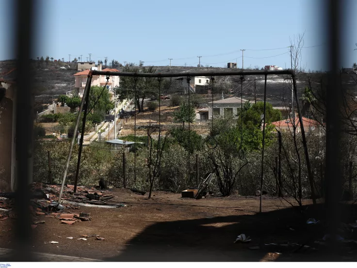 Φωτιά στο Κρυονέρι: Πού αποκαταστάθηκε η κυκλοφορία