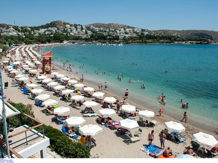 Αυθαιρεσίες στις παραλίες: Πάνω από 3.000 καταγγελίες σε δύο μήνες