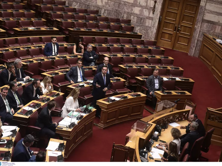 Ψηφοφορία για ΟΠΕΚΕΠΕ: Καταιγισμός καταγγελιών από την αντιπολίτευση για την επιστολική ψήφο
