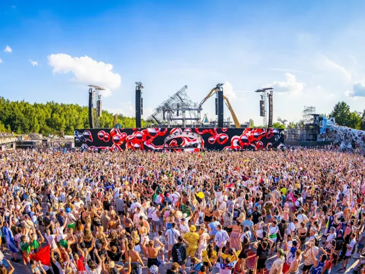 Βέλγιο: Δύο Ισραηλινοί συνελήφθησαν στο Tomorrowland για εγκλήματα πολέμου στη Γάζα