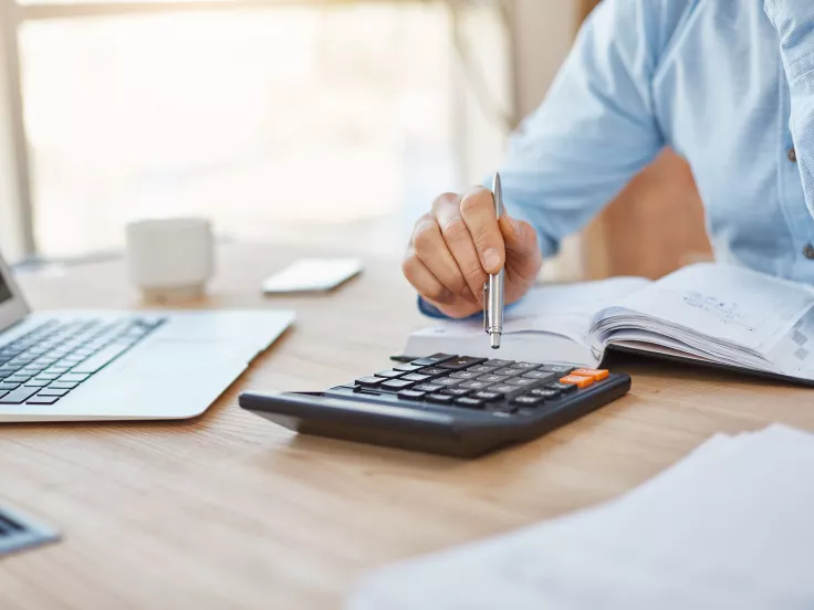 Εφορία: Αμετάβλητο στο 8,76% το επιτόκιο για ληξιπρόθεσμες οφειλές
