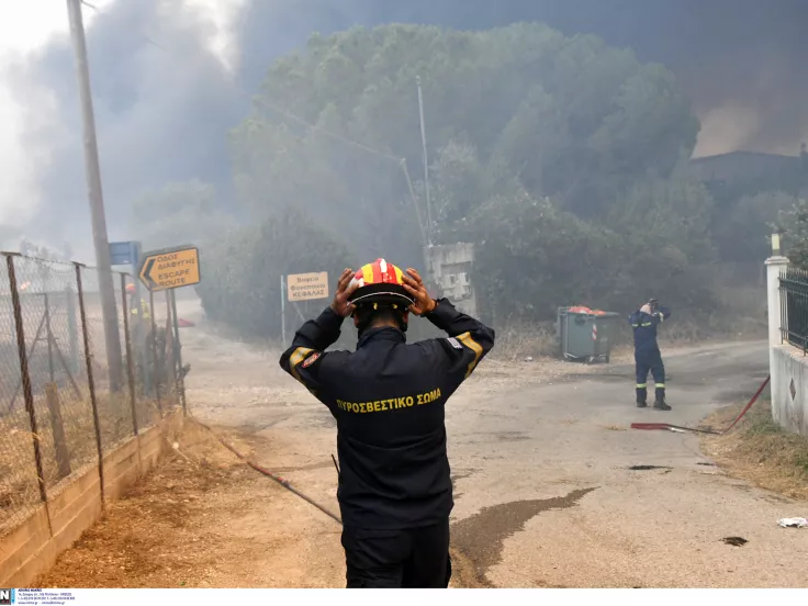 Πυρκαγιά στην Πρέβεζα: Απανωτά μηνύματα του 112 - Εκκενώνονται ακόμη πέντε οικισμοί