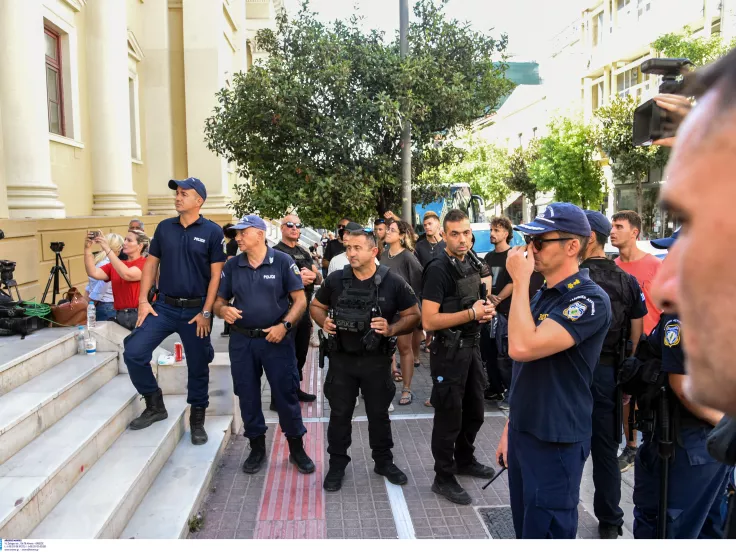 Εμπρησμός στο Γηροκομείο Πάτρας: Στον ανακριτή οι δύο νεαροί - Ερωτηματικά για τη δράση τους