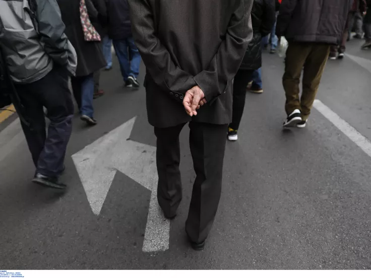 Πλασματικά έτη: Πώς κερδίζετε νωρίτερα σύνταξη - Το κόστος