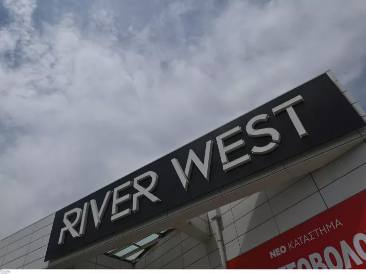 River West: Τηλεφώνημα για βόμβα - Εκκενώνεται το εμπορικό