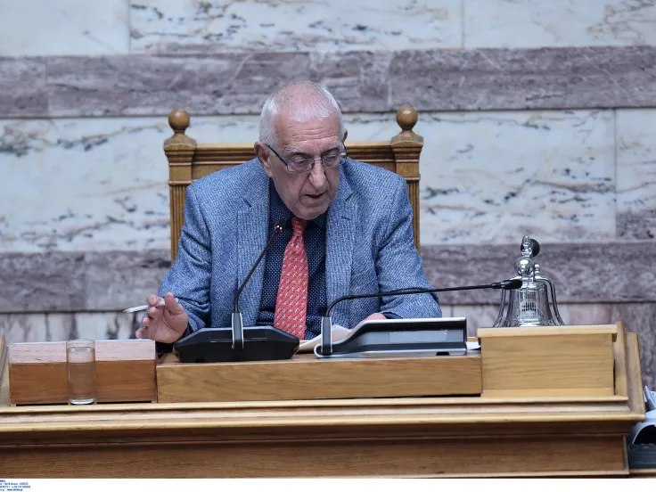 Κακλαμάνης: Έρχεται σύντομα «κόφτης» στα μικρόφωνα της Βουλής